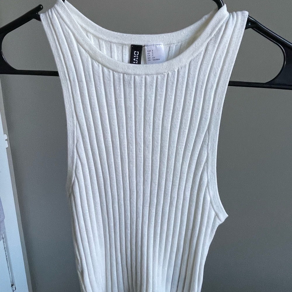 H&M White Ribbed Tank Top